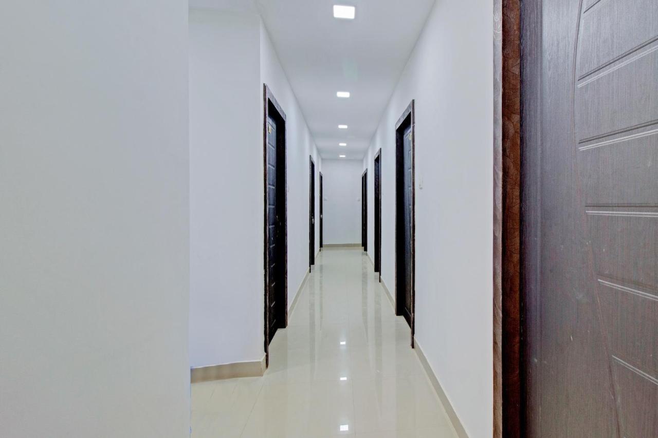 Oyo Flagship 81436 Palace Lodge Mangalore Buitenkant foto