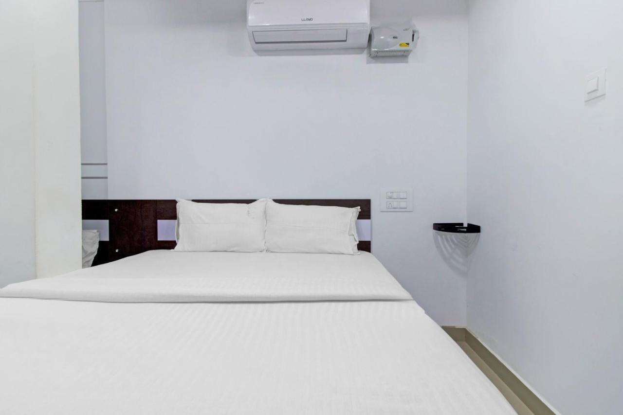 Oyo Flagship 81436 Palace Lodge Mangalore Buitenkant foto