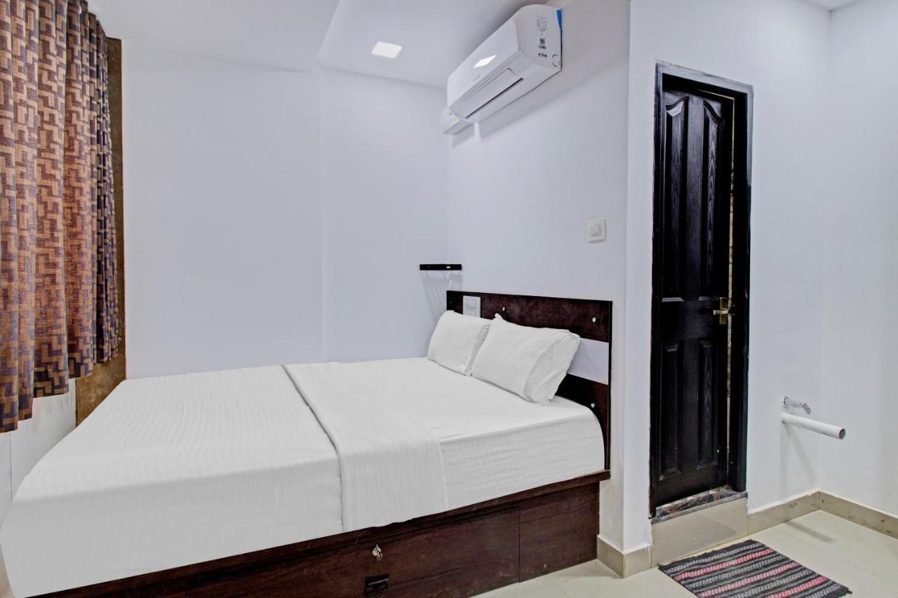 Oyo Flagship 81436 Palace Lodge Mangalore Buitenkant foto